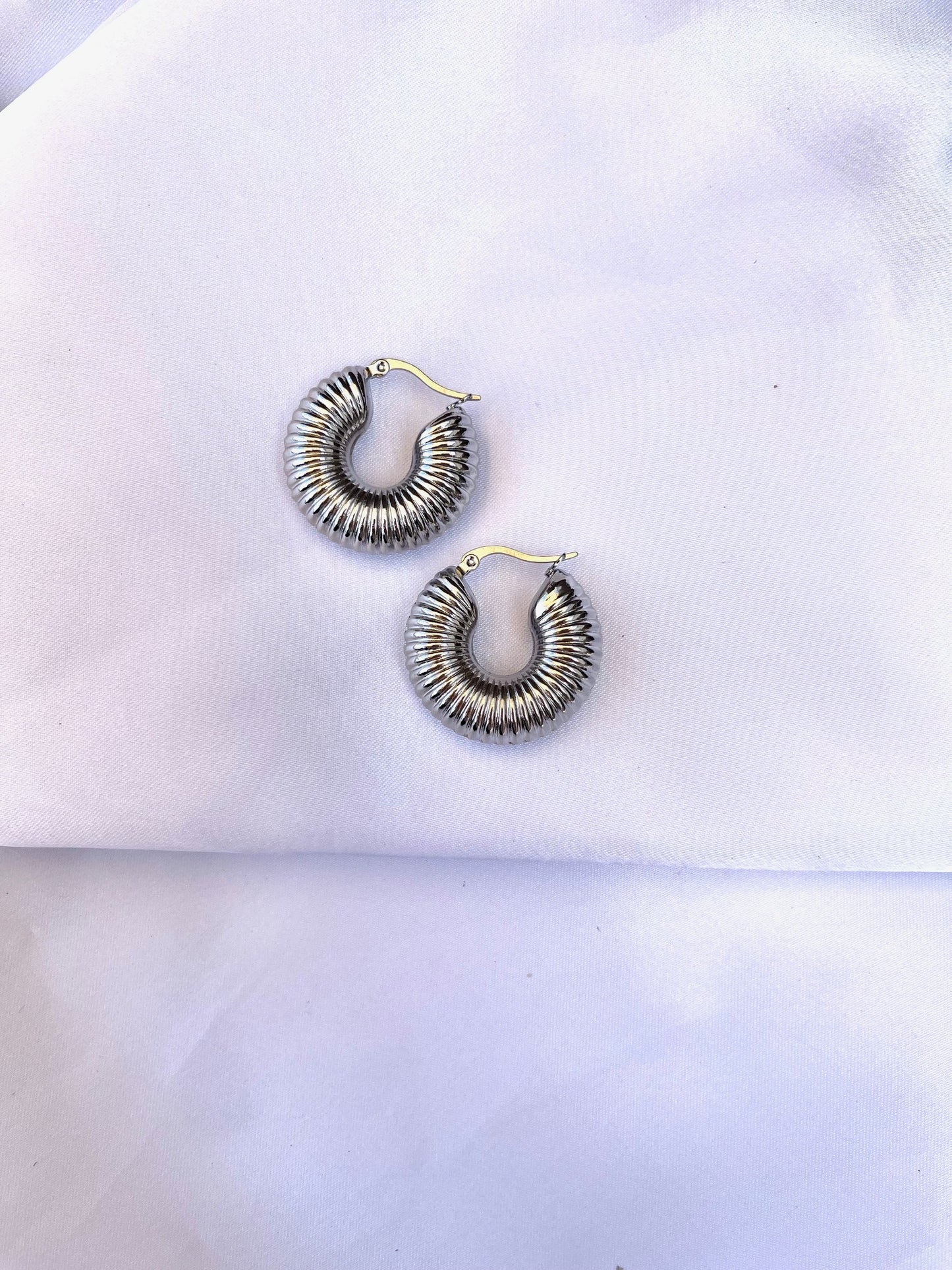 Chunk Vines Hoops