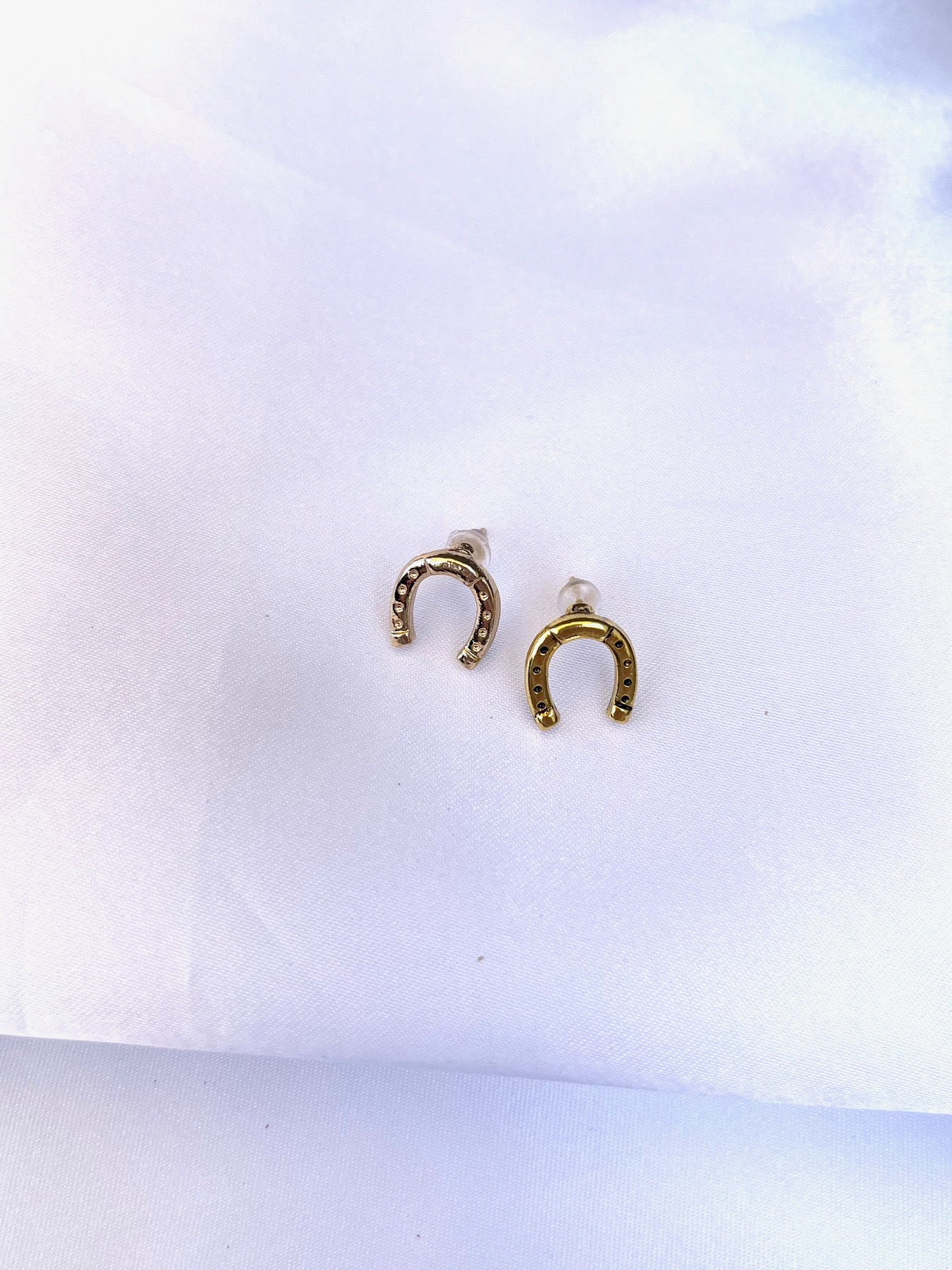 Horseshoe Studs