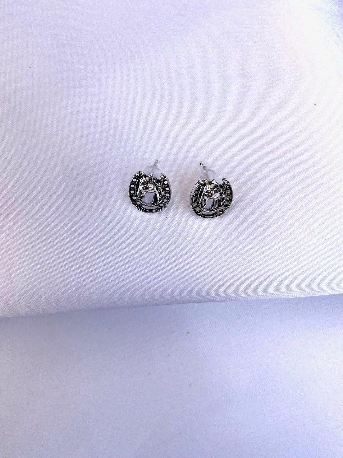 Lucky Steed Studs