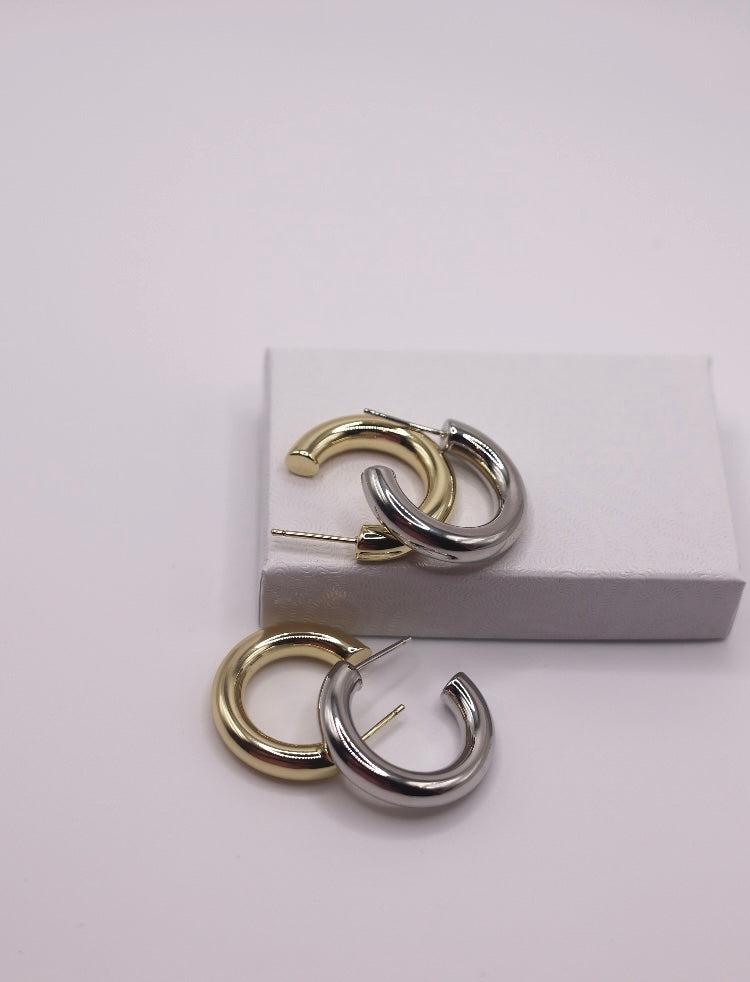 14k Goldie Locks Medium Hoops