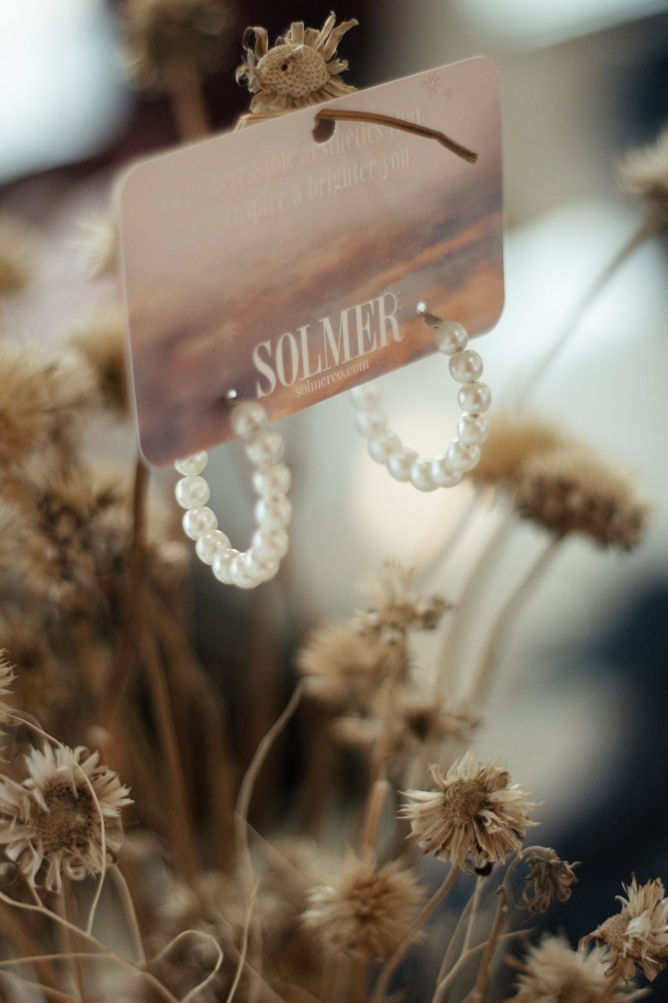 scoops pearl earrings - SolmerCo®