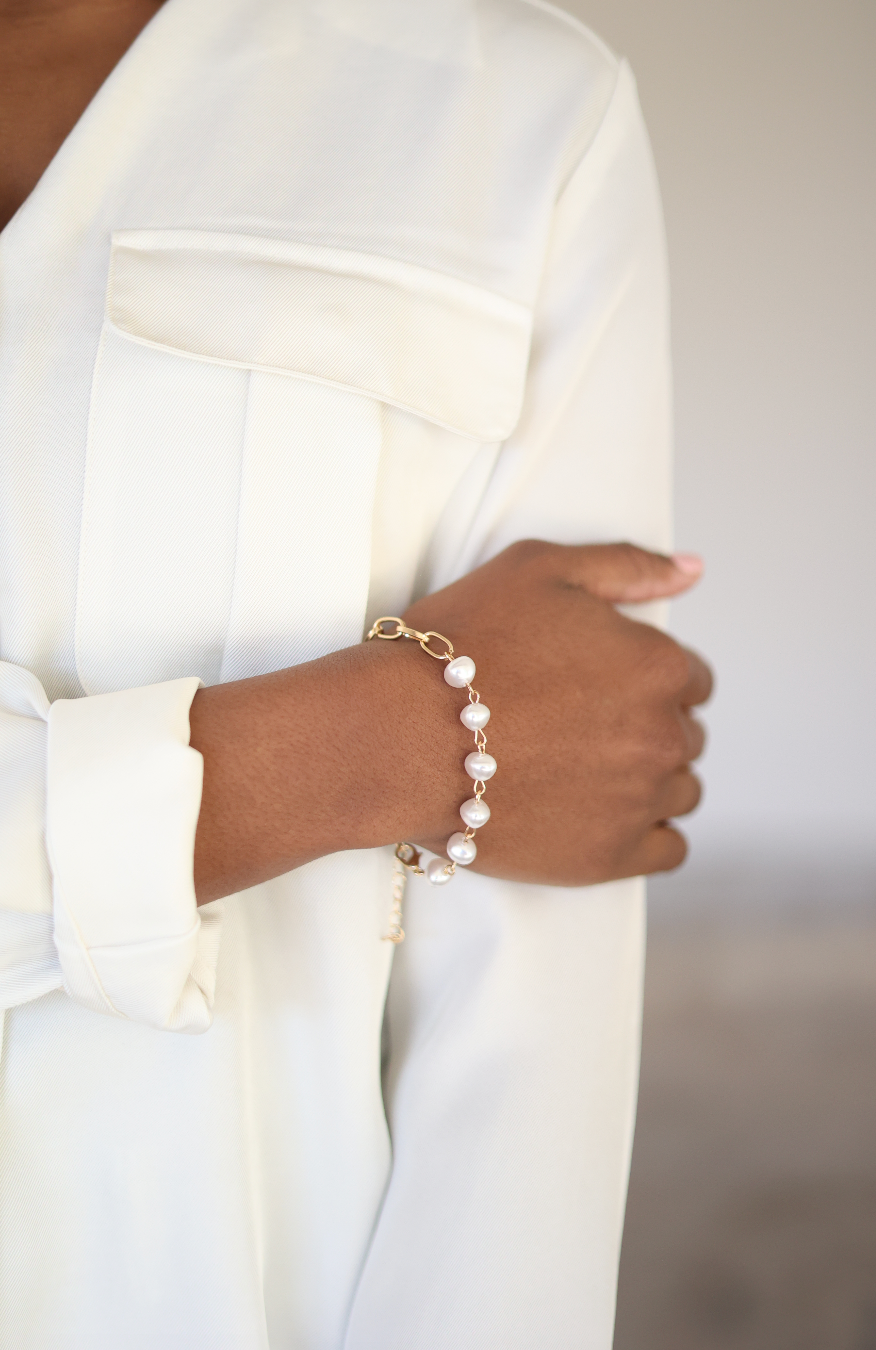 Scatter Pearl Bracelet